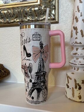 ✨ Paris Luxe Insulated Travel Tumbler – Chic Meets Functional ✨ 40 ounce